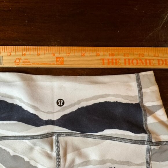 Lululemon True Self Crop Leggings | Decorative Hem | Cream & Black | Est. Size 4 - Picture 5 of 6